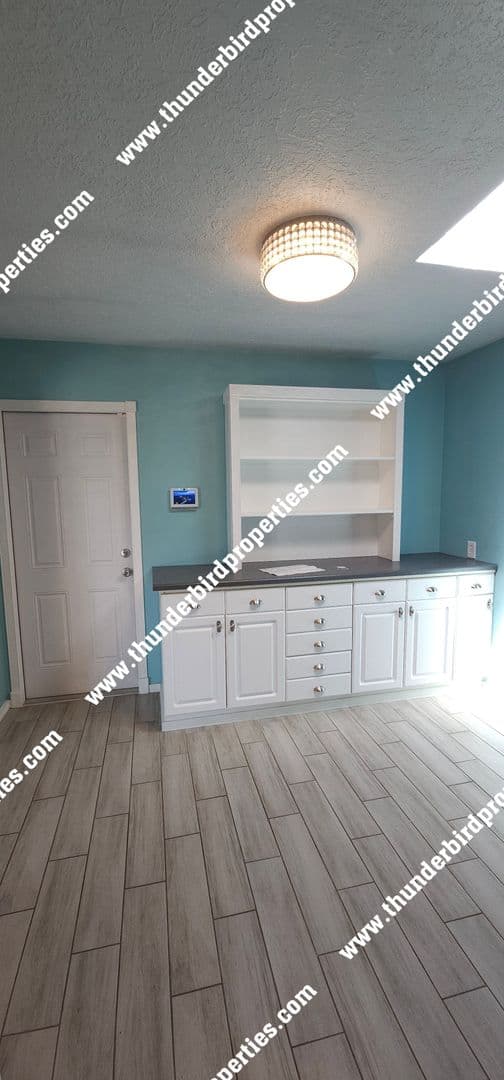 Albuquerque House: 5117 Camino Vista NW