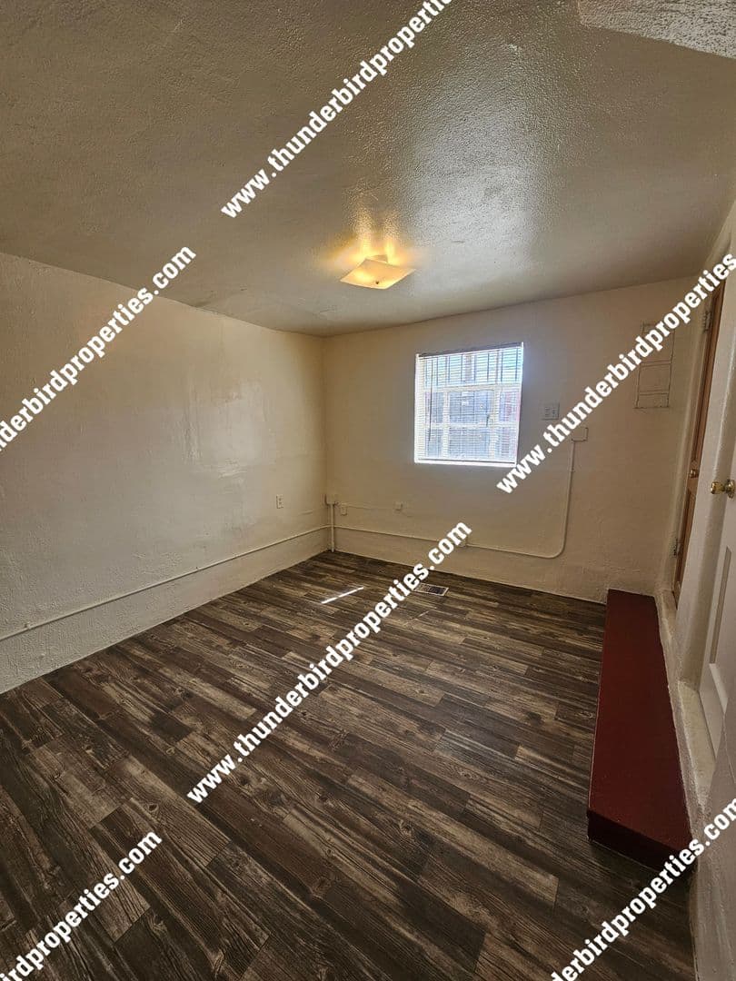 Albuquerque Apartment: 1212 Lead Ave SE