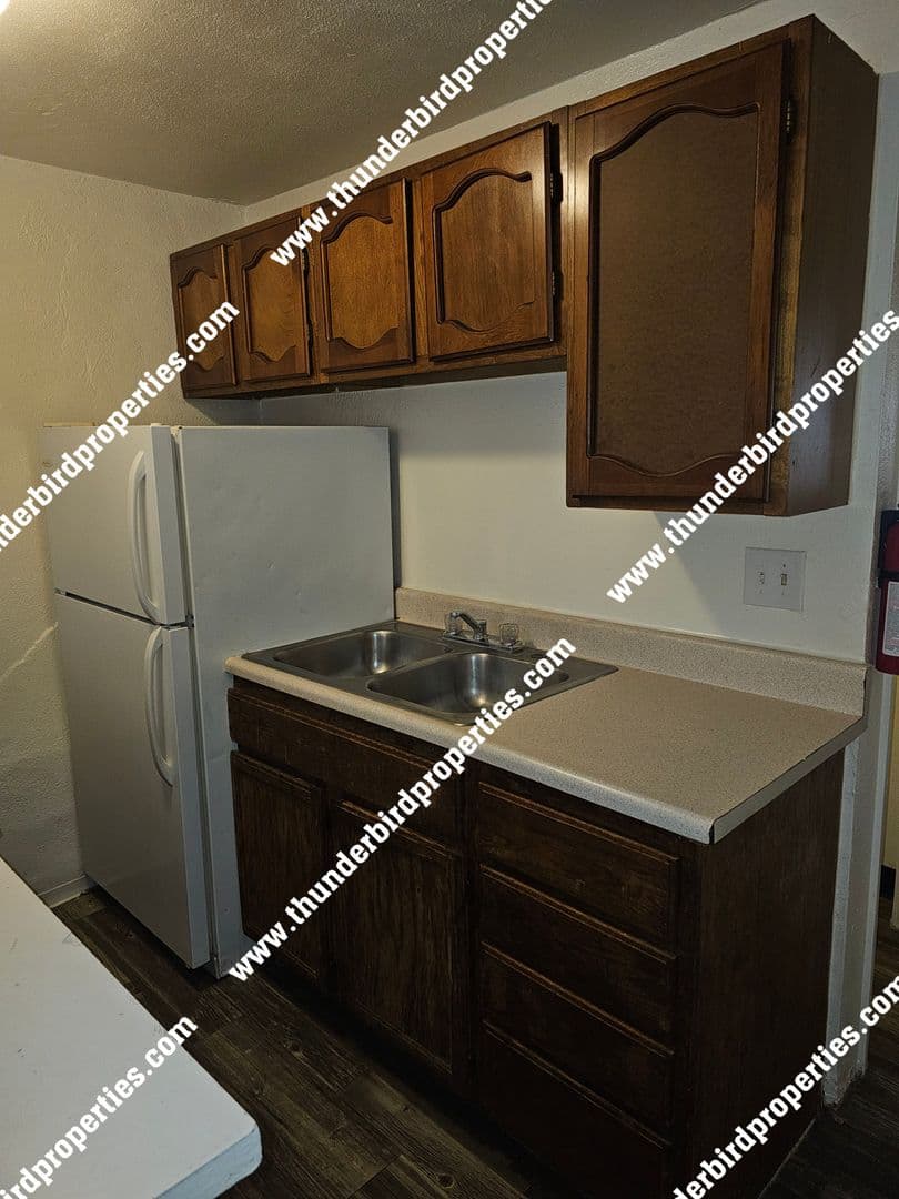 Albuquerque Apartment: 1212 Lead Ave SE