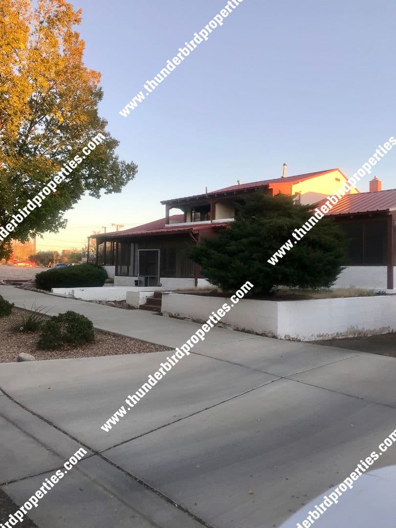 Albuquerque Apartment: 1212 Lead Ave SE