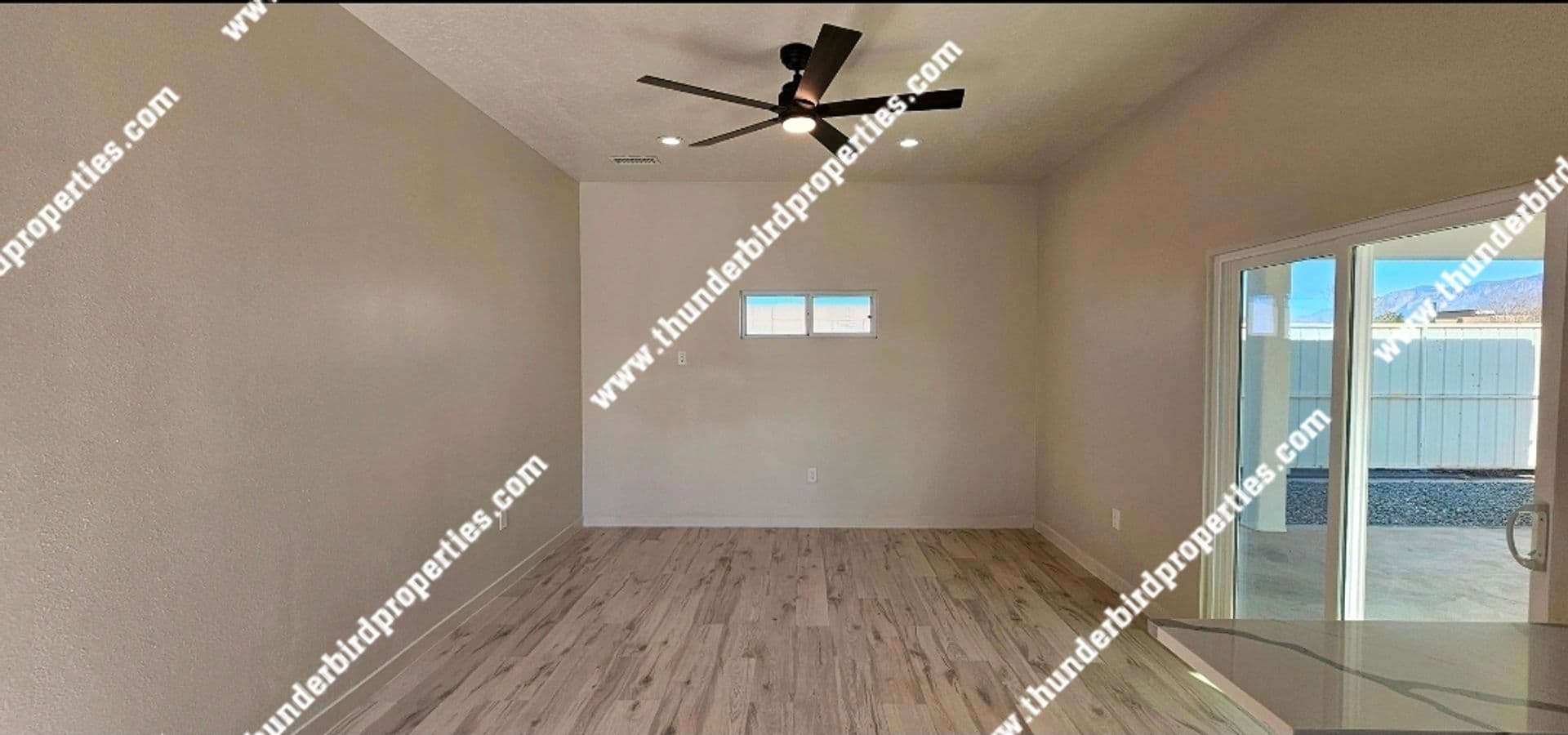 Albuquerque House: 505 Los Arboles 1/2 Ave NW