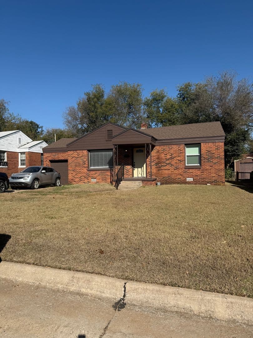Oklahoma City House: 1405 NE 40th St