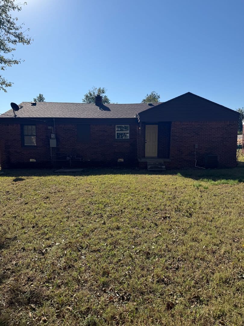 Oklahoma City House: 1405 NE 40th St