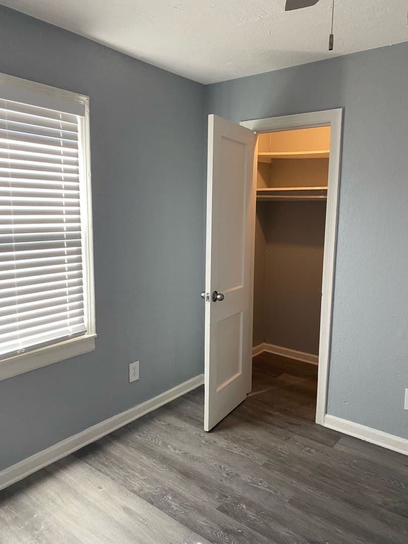 Oklahoma City House: 1405 NE 40th St
