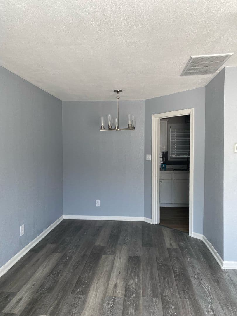 Oklahoma City House: 1405 NE 40th St