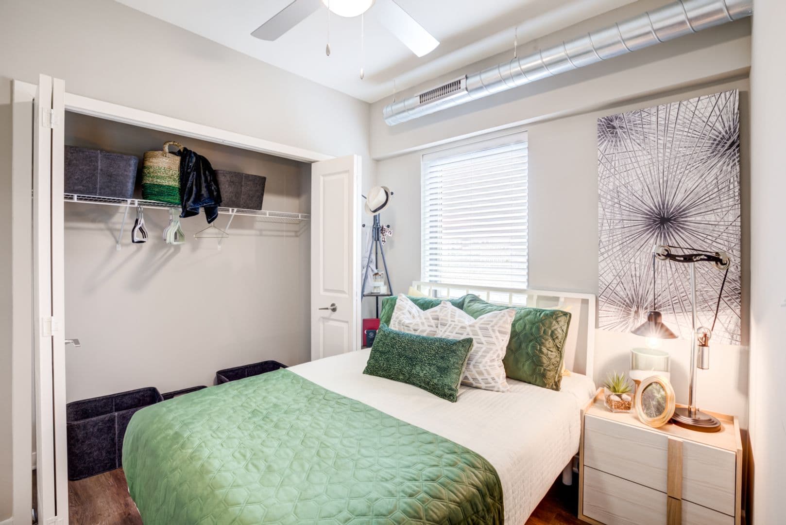 Atlanta Apartment: 2025 Peachtree Road NE