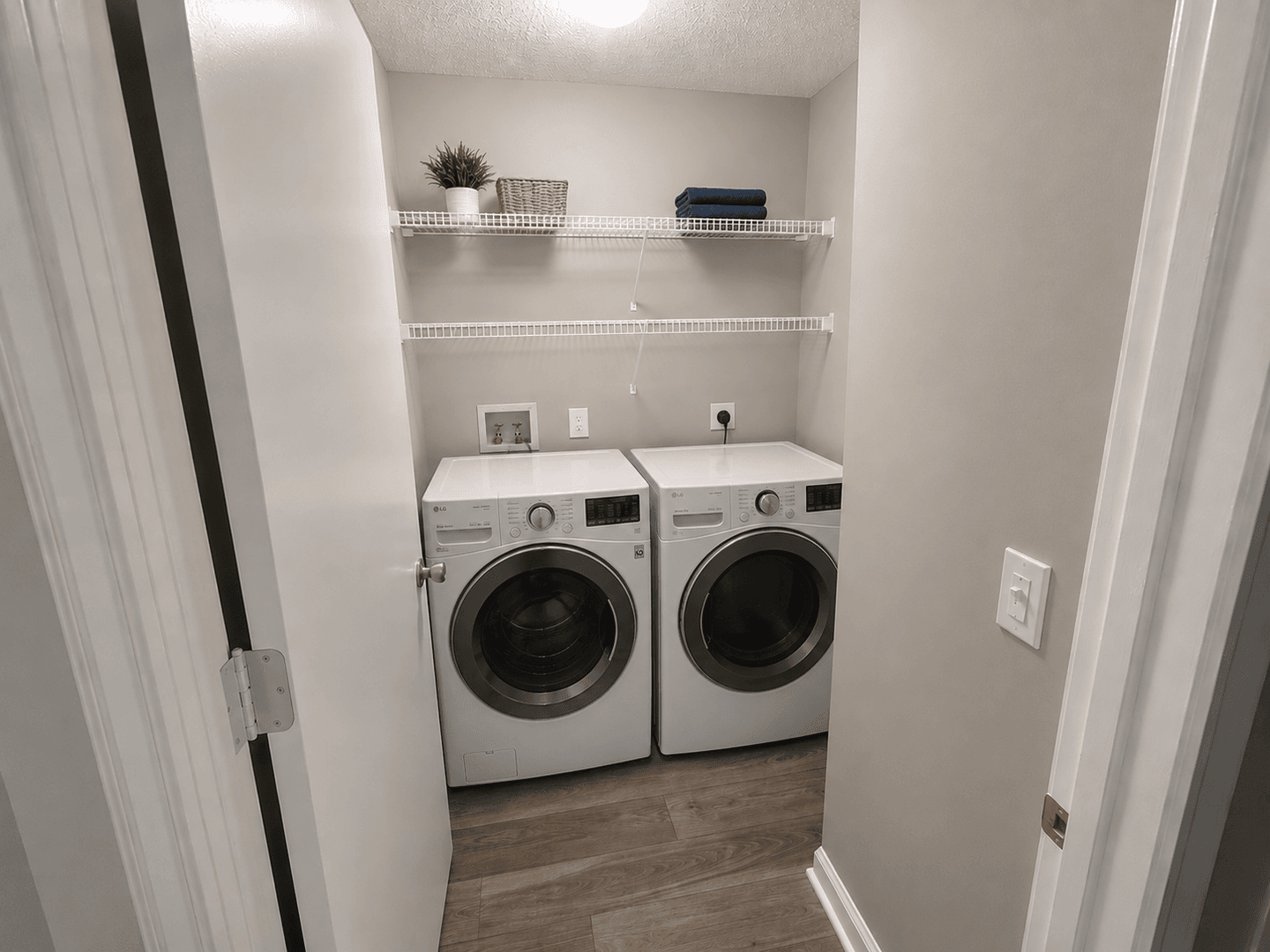 Atlanta Apartment: 2745 Old Hapeville Road SW