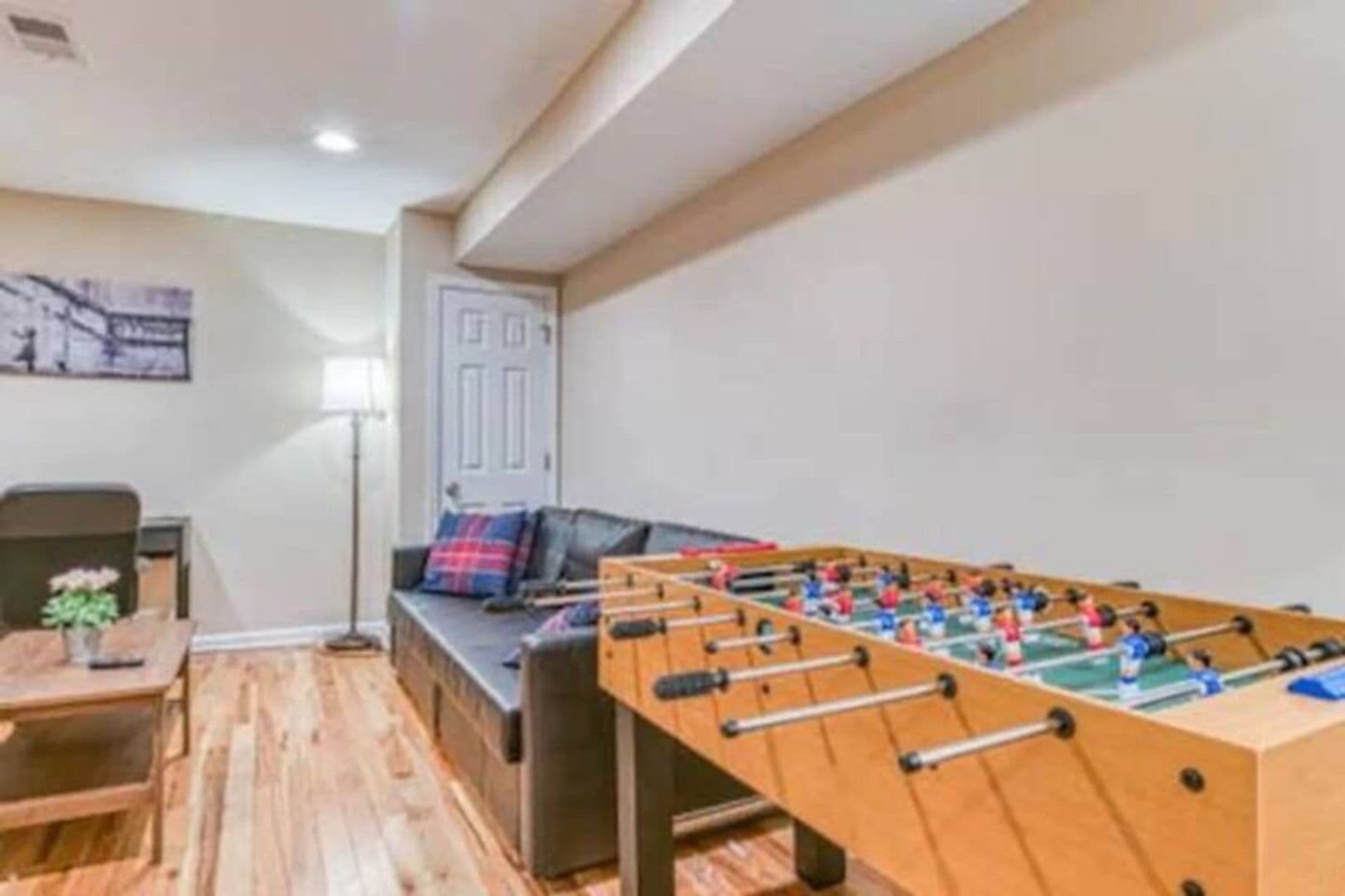 Philadelphia Apartment: 408 N 41st St