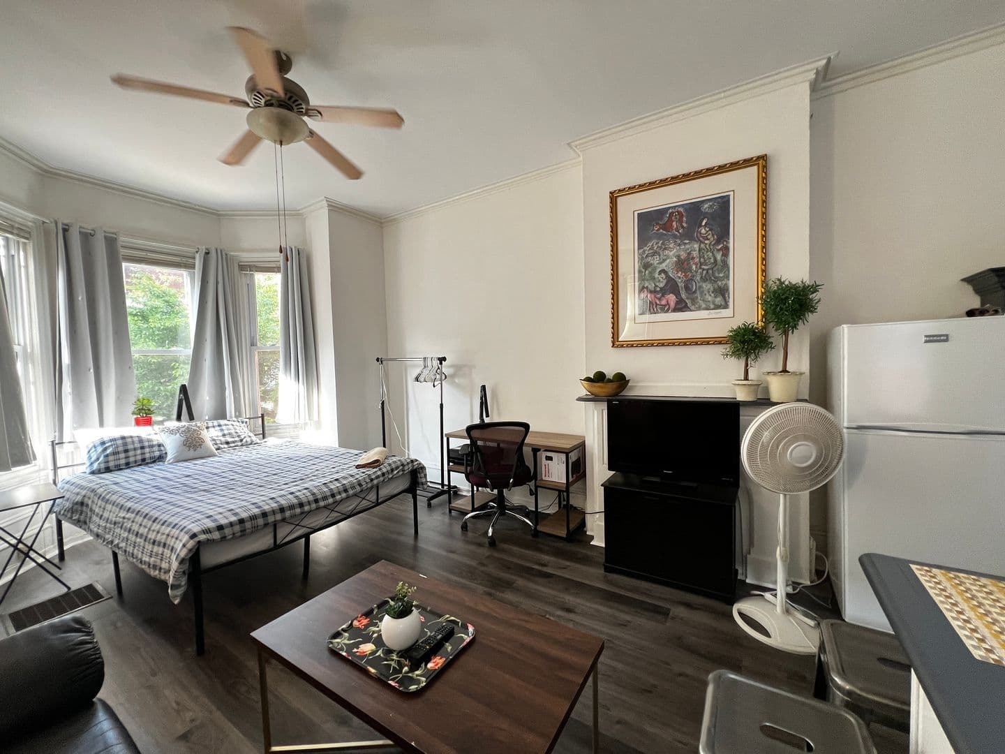 Philadelphia Apartment: 3717 Baring St