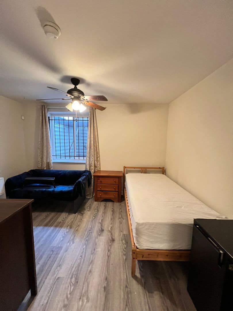Philadelphia Apartment: 3722 Brandywine  st