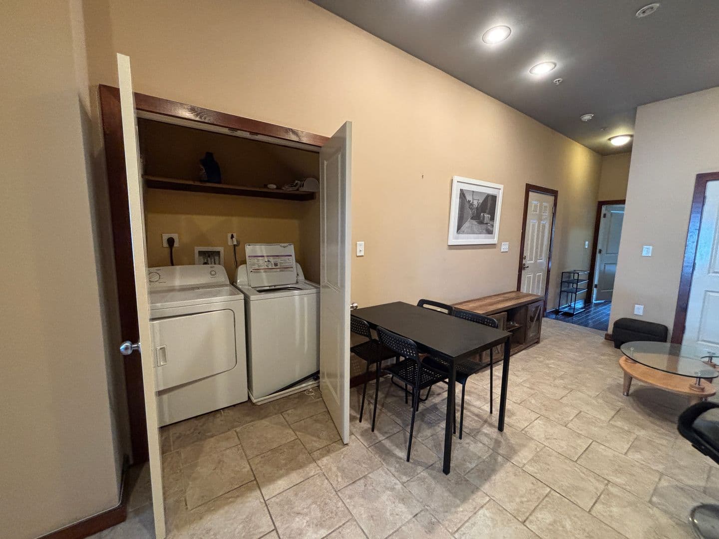 Philadelphia Apartment: 3223 Wallace st