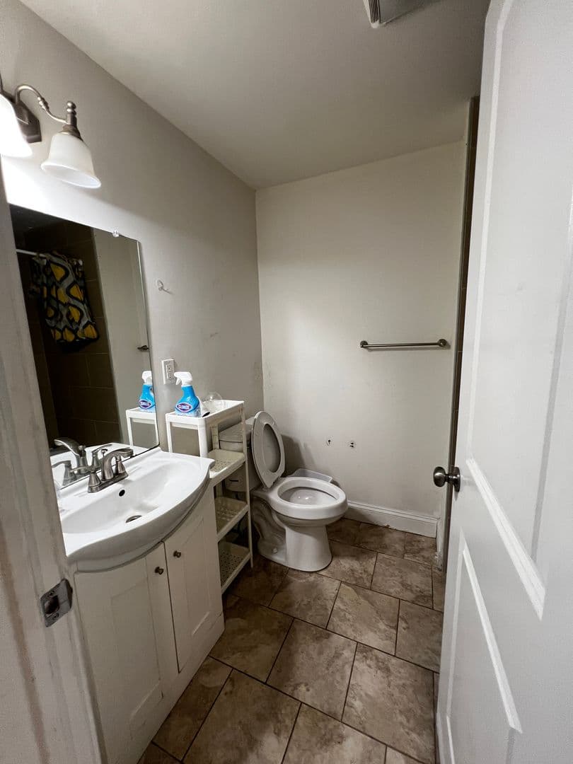 Philadelphia Apartment: 340 N 42nd st