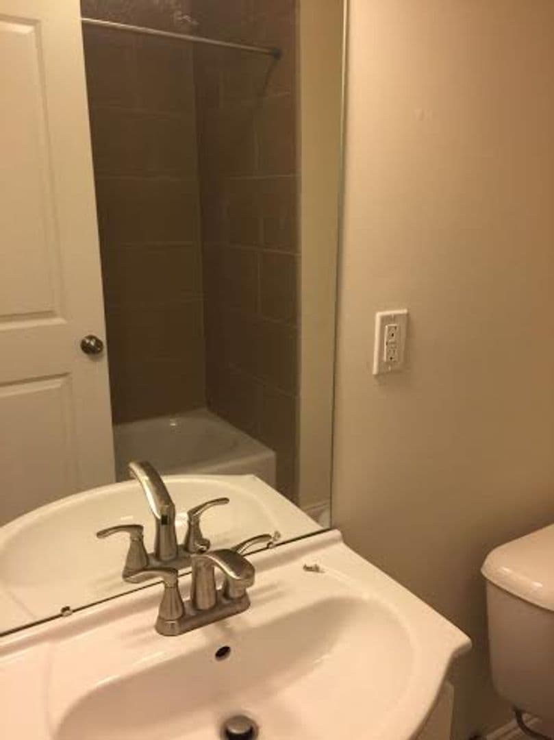 Philadelphia Apartment: 340 N 42nd st
