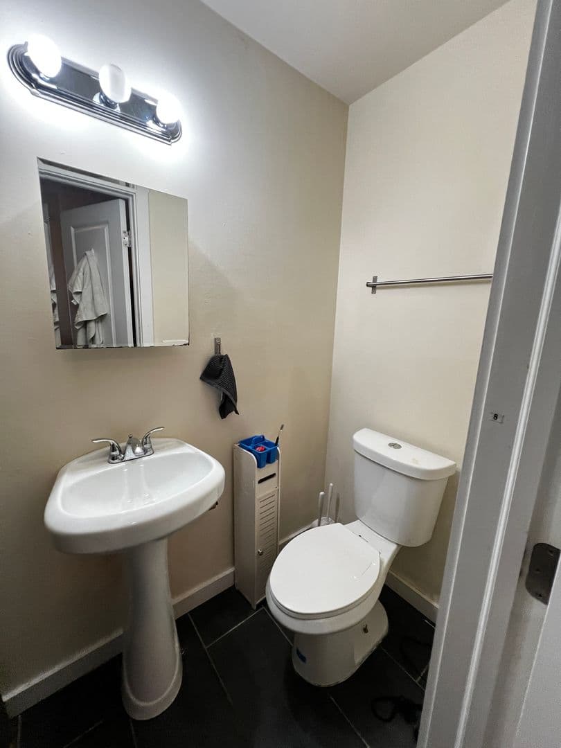 Philadelphia Apartment: 2036 N 17th st