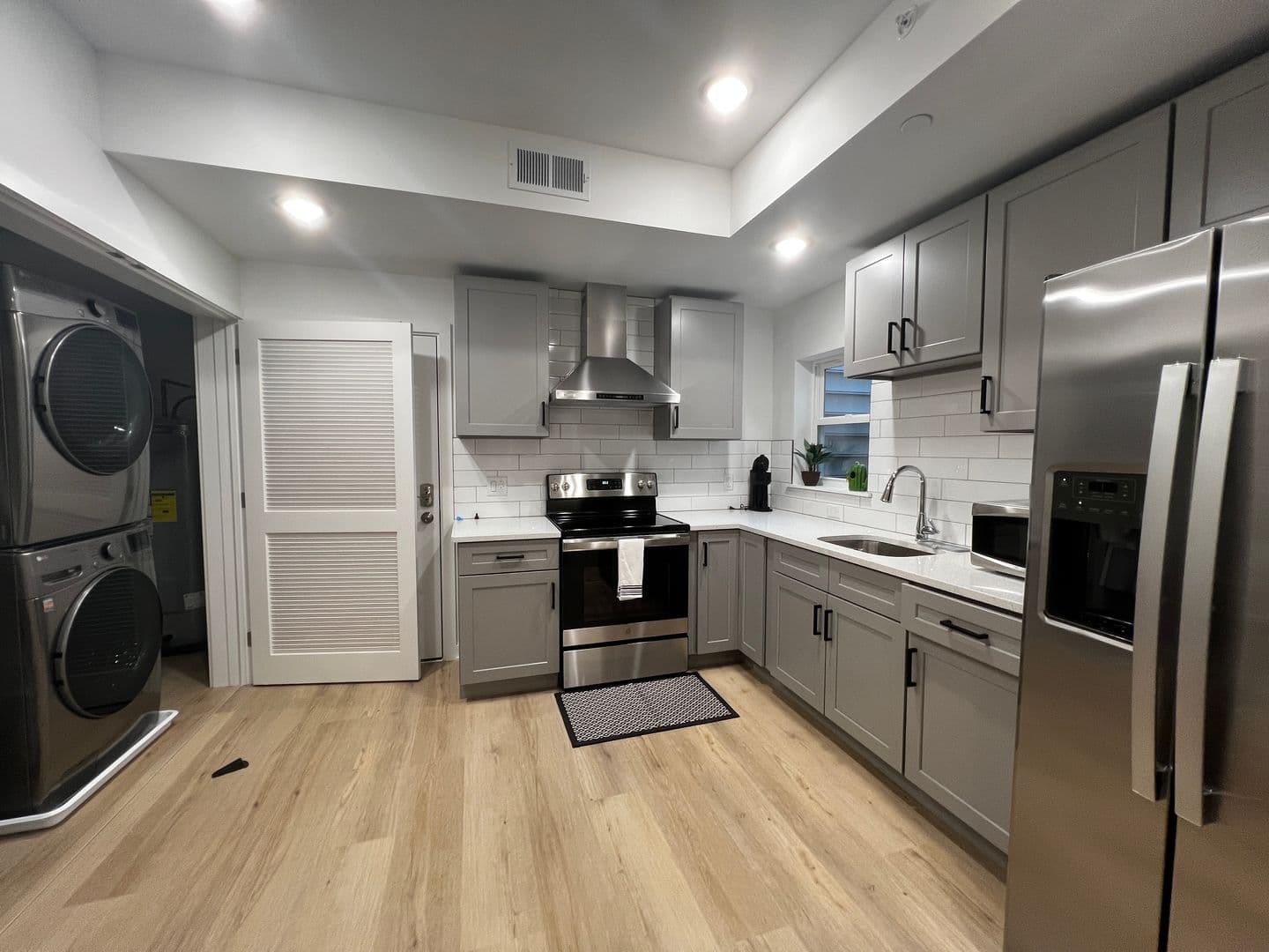 Philadelphia Apartment: 311 N 40th st
