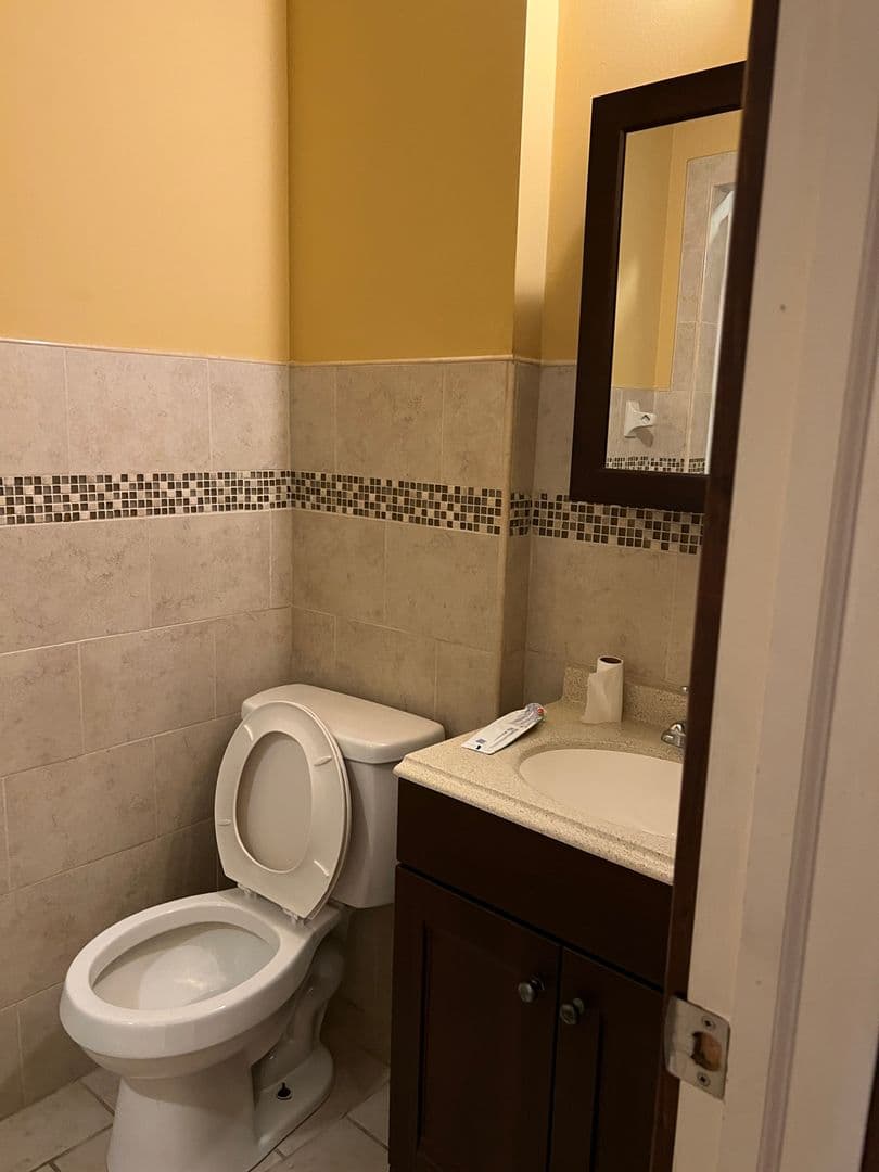 Philadelphia Apartment: 3223 Wallace st