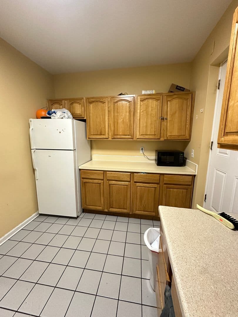 Philadelphia Apartment: 3854 Spring Garden St