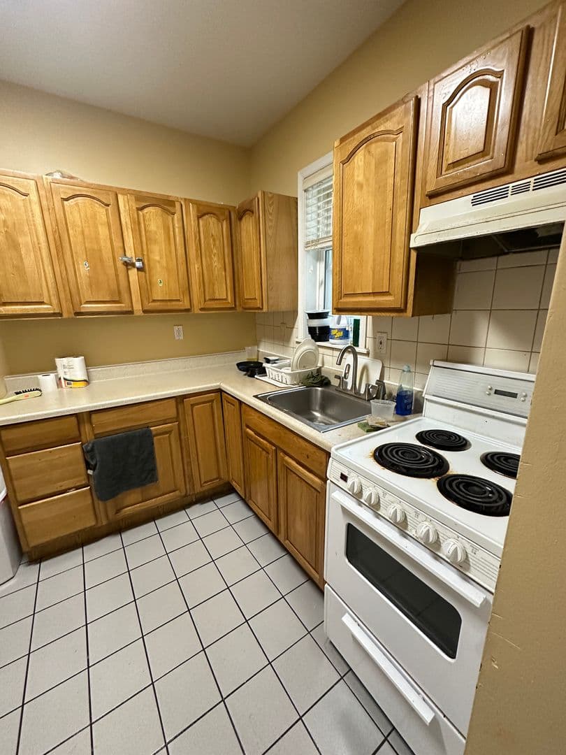 Philadelphia Apartment: 3854 Spring Garden St
