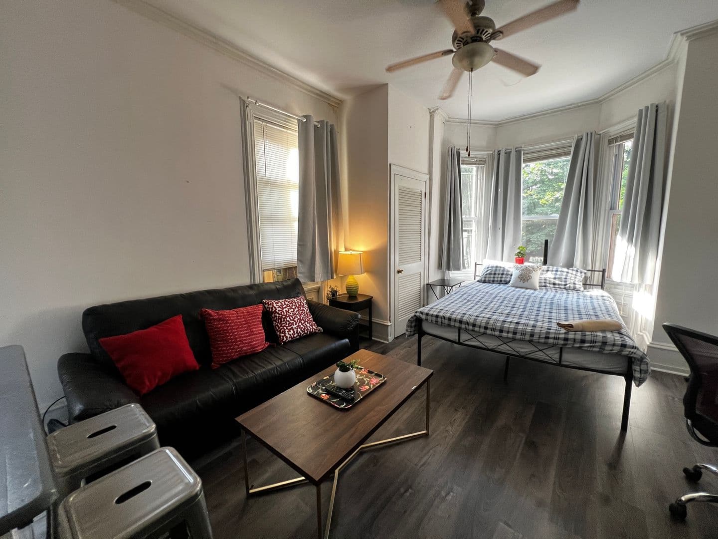 Philadelphia Apartment: 3717 Baring St