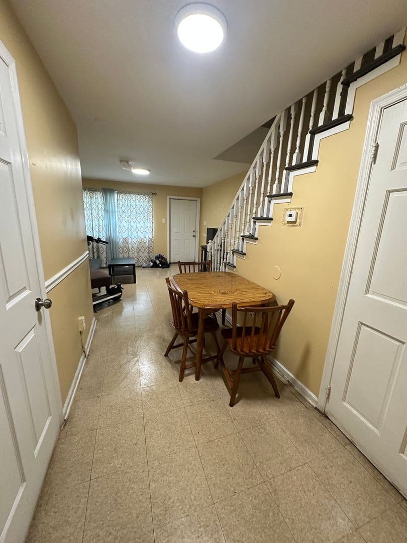 Philadelphia Apartment: 3854 Spring Garden St