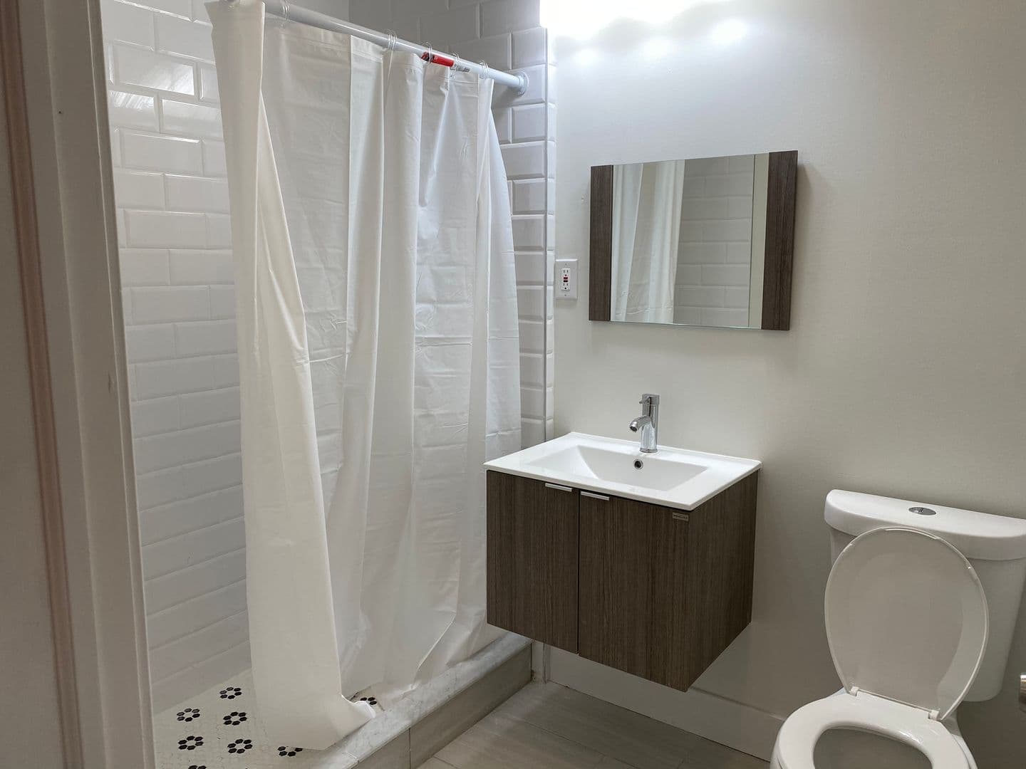 Philadelphia Apartment: 315 N 41st st