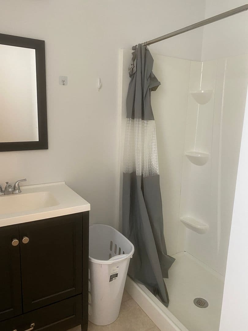 Philadelphia Apartment: 21 N 42nd st