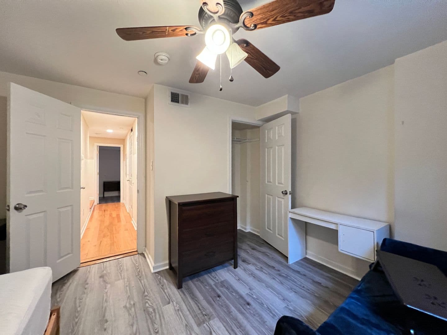 Philadelphia Apartment: 3722 Brandywine  st