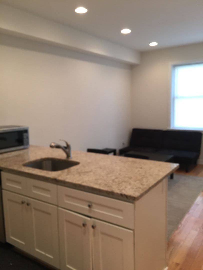 Philadelphia Apartment: 530 N 36th st
