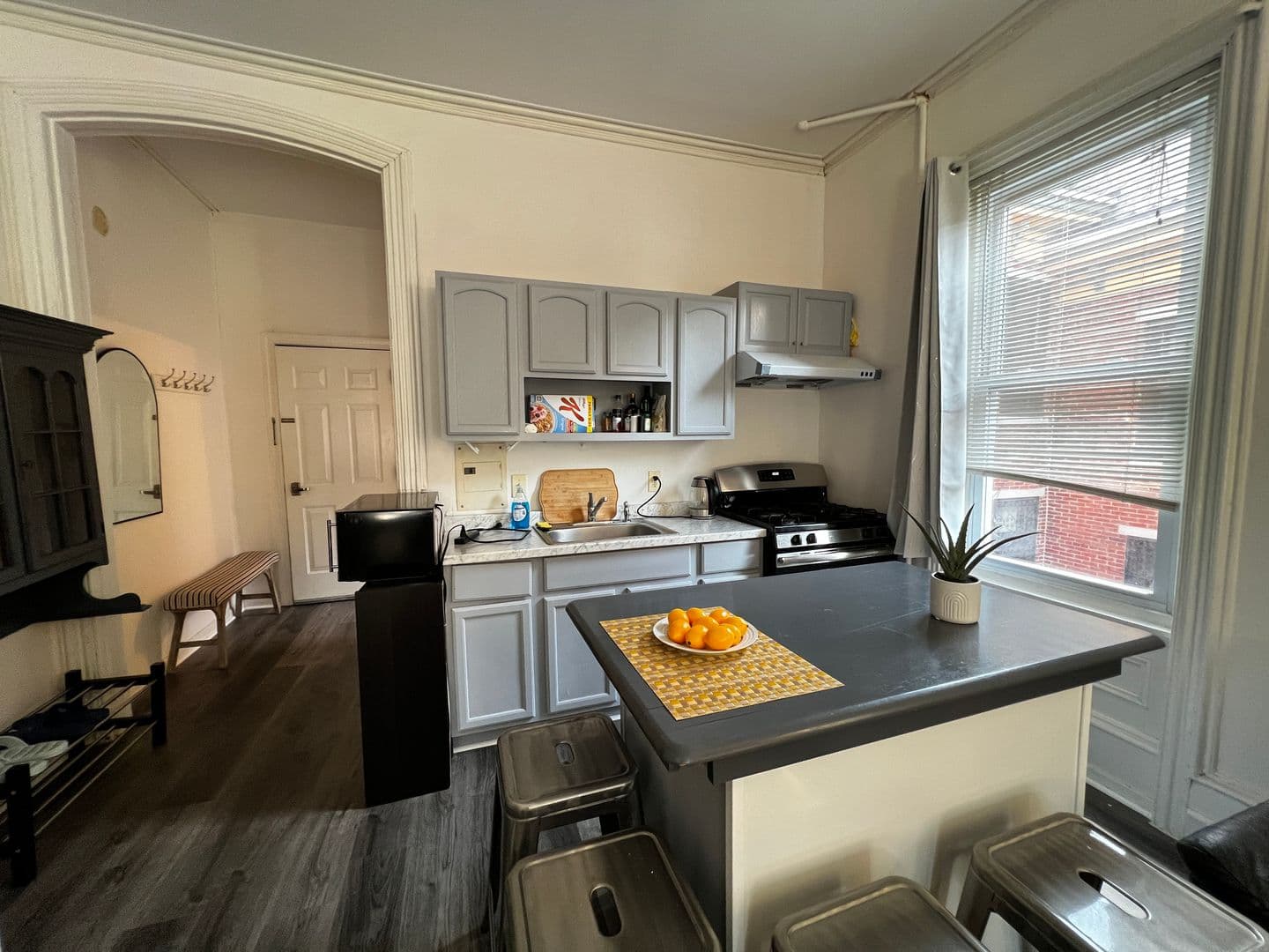 Philadelphia Apartment: 3717 Baring St