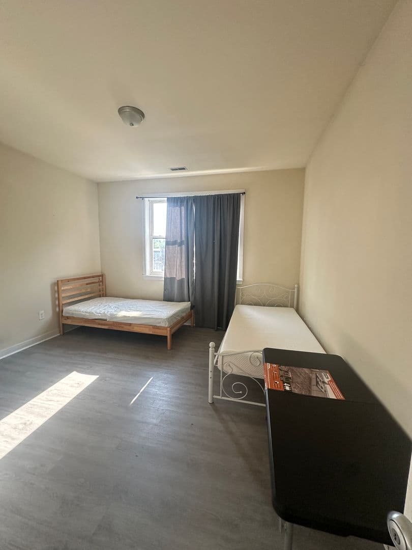 Philadelphia Apartment: 2032 N 17th st