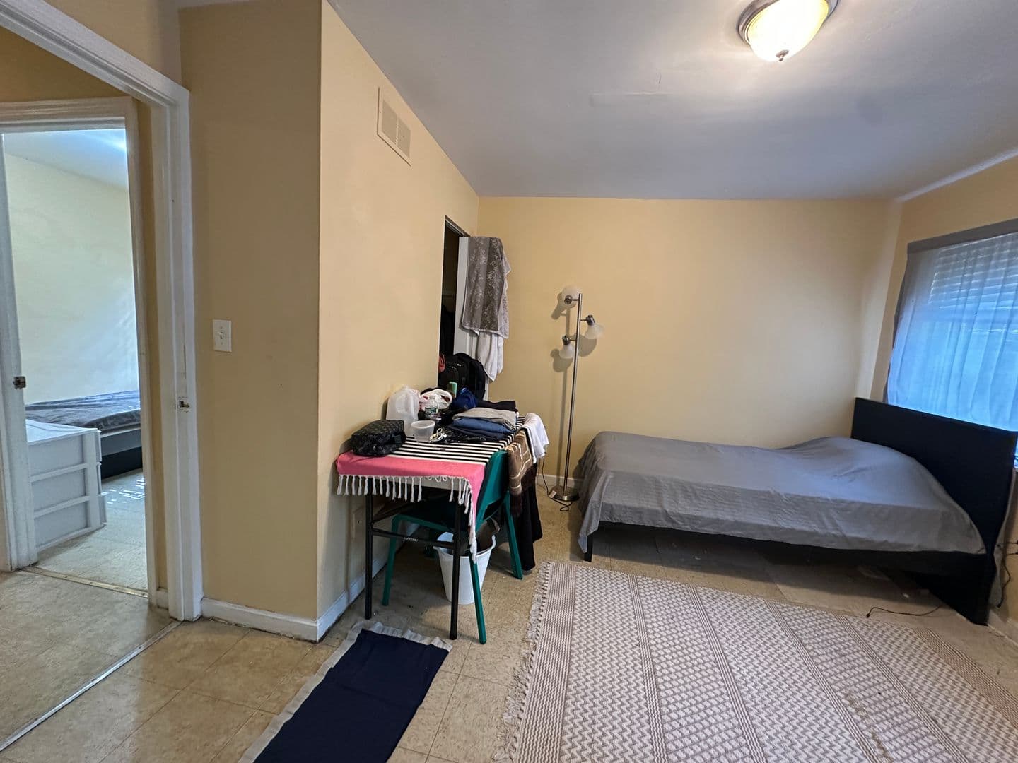 Philadelphia Apartment: 3854 Spring Garden St