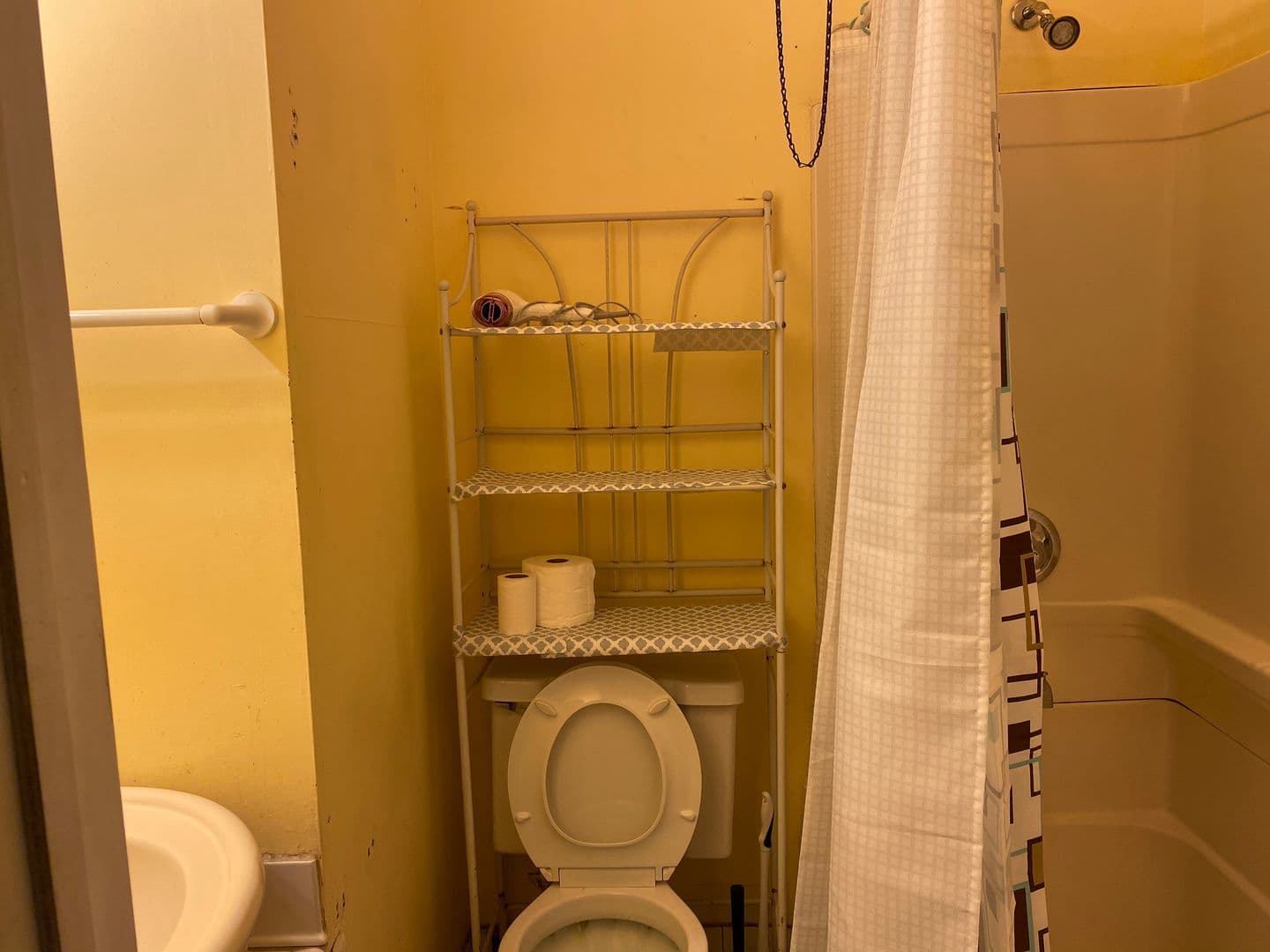 Philadelphia Apartment: 3717 Baring St