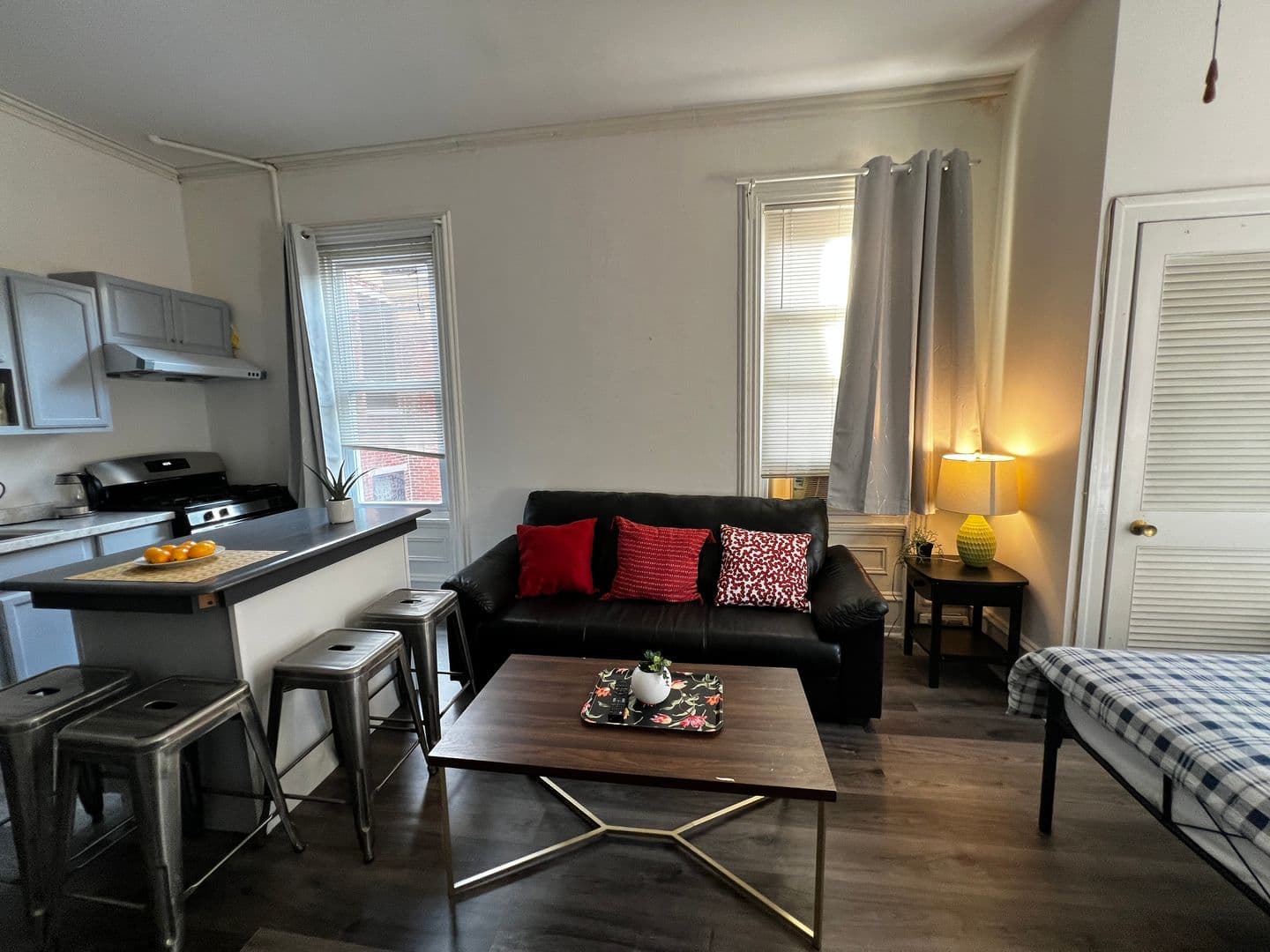 Philadelphia Apartment: 3717 Baring St