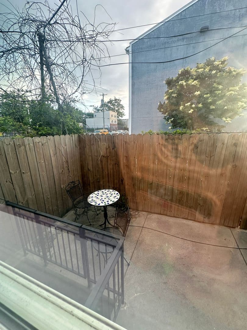 Philadelphia Apartment: 650 N 33rd st