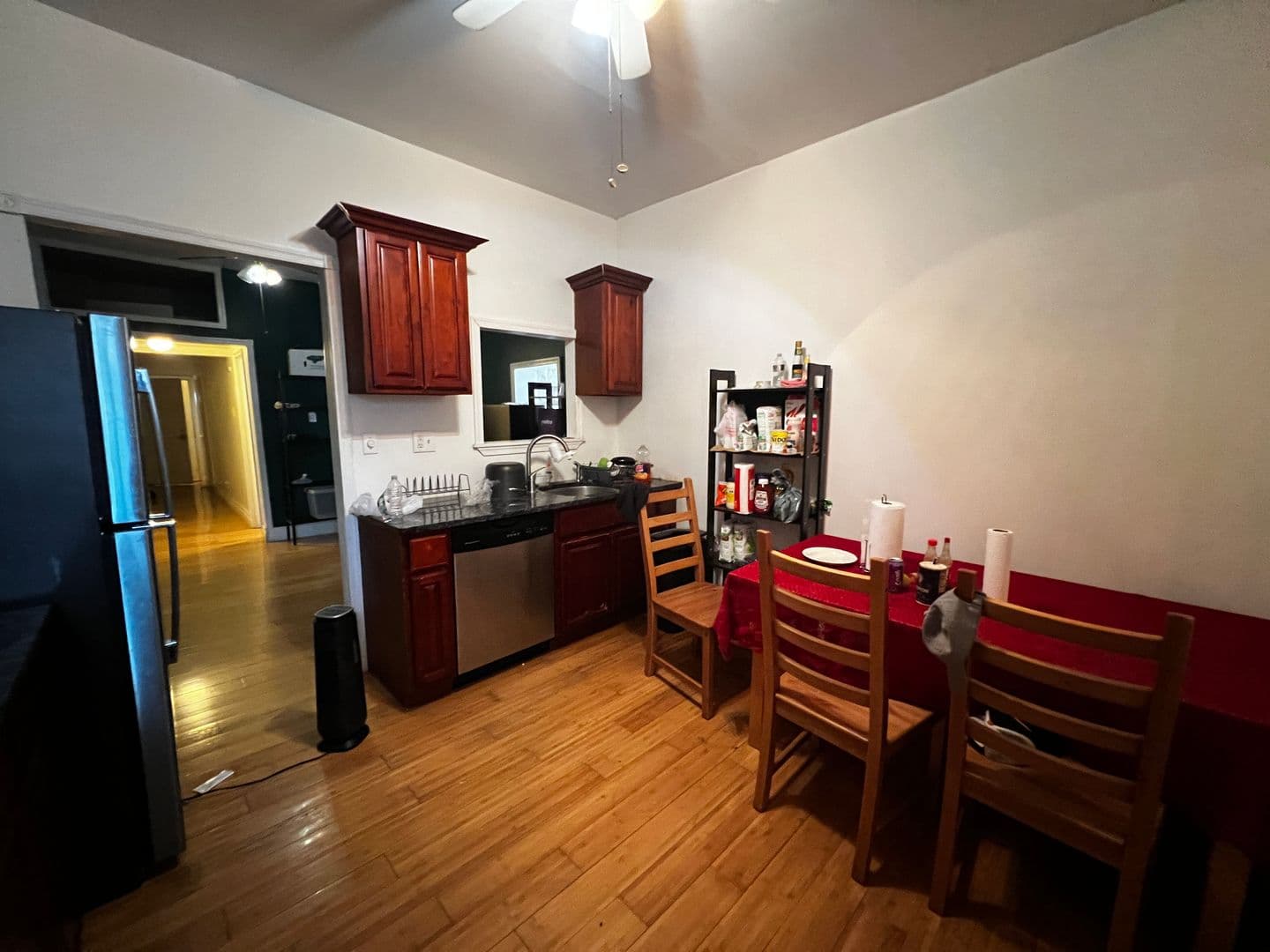 Philadelphia Apartment: 425 N Preston St,
