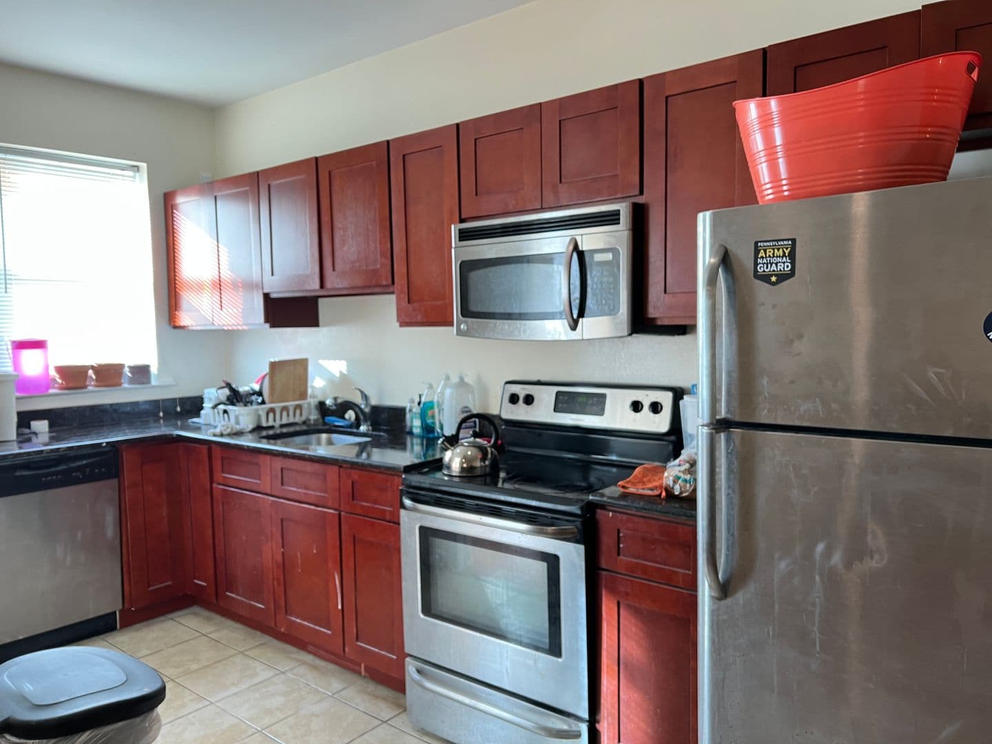 Philadelphia Apartment: 437 N Wiota St
