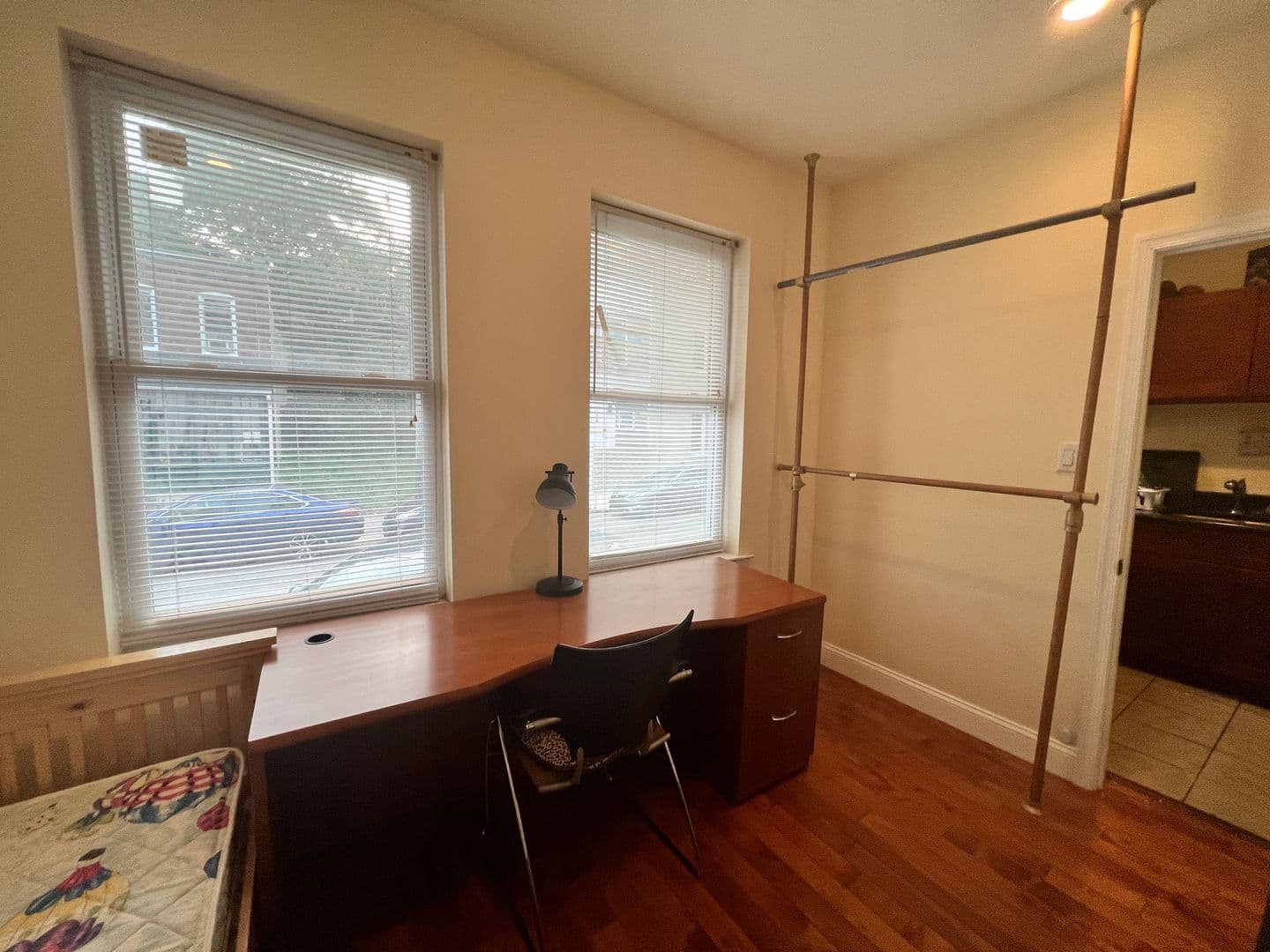 Philadelphia Apartment: 437 N Wiota St