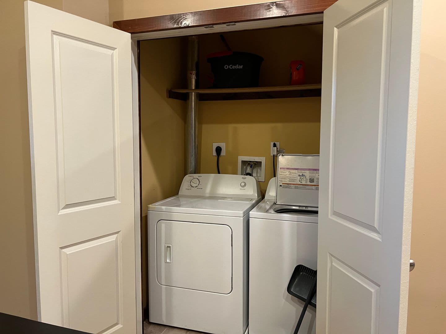 Philadelphia Apartment: 3223 Wallace st