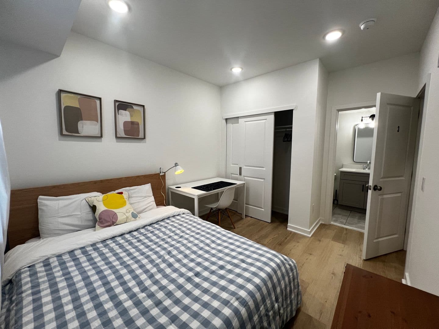 Philadelphia Apartment: 311 N 40th st