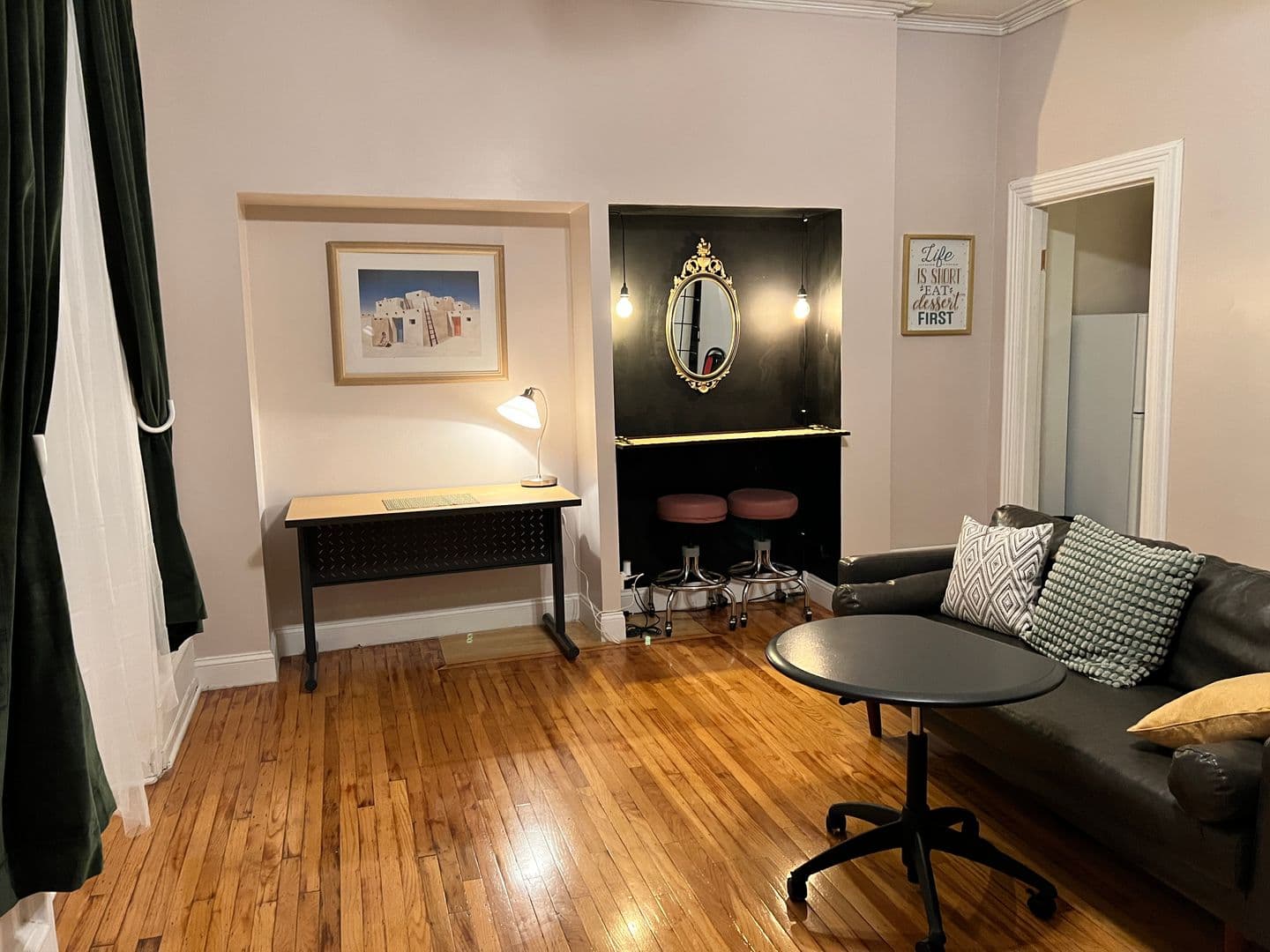 Philadelphia Apartment: 3717 Baring St