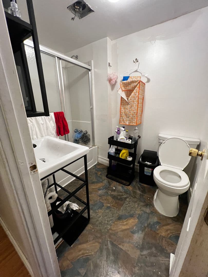 Philadelphia Apartment: 425 N Preston St,