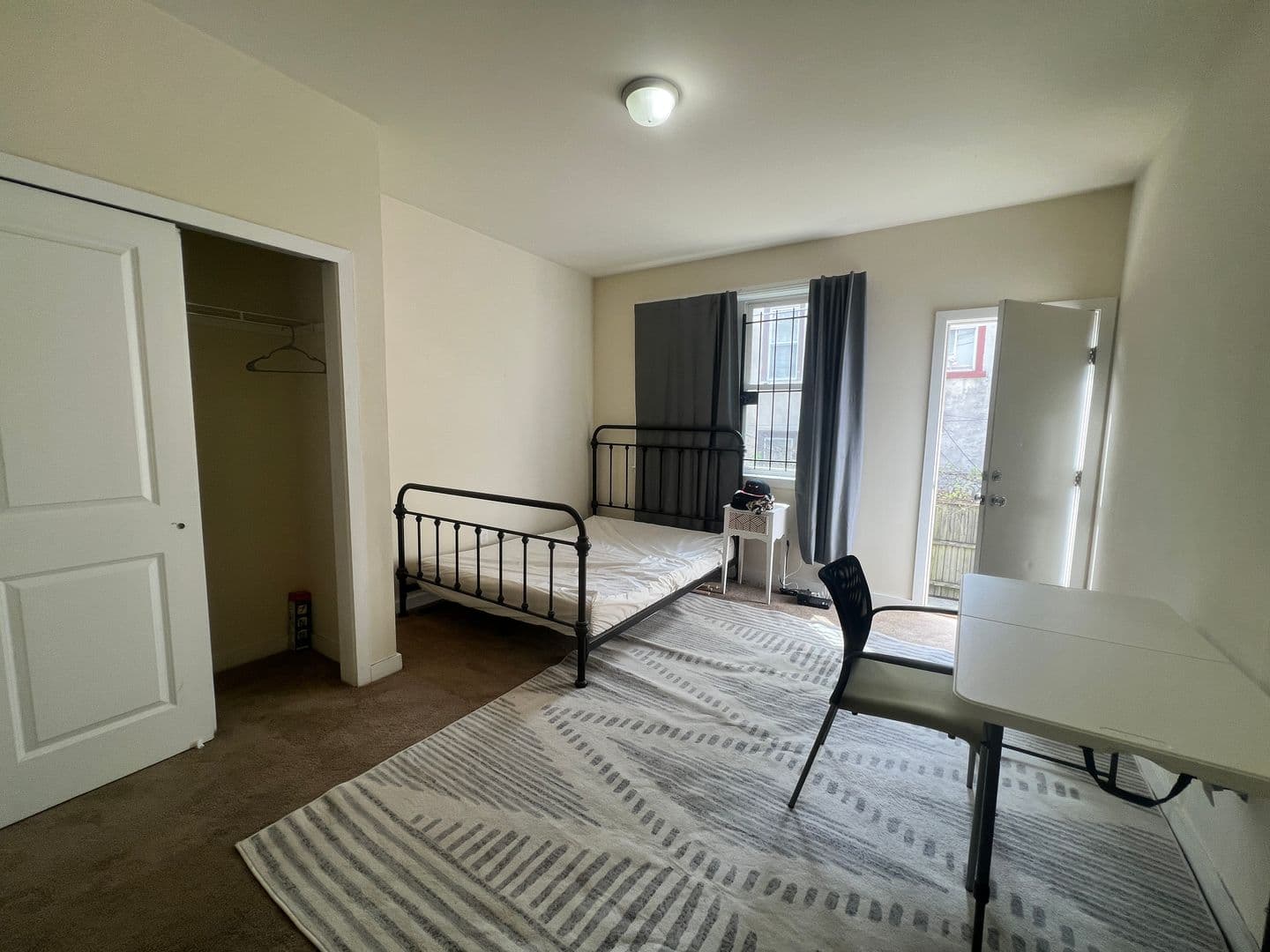 Philadelphia Apartment: 2032 N 17th st
