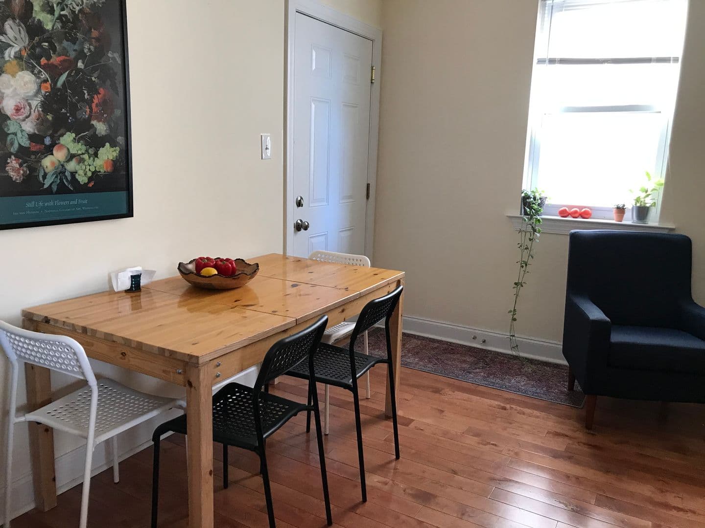 Philadelphia Apartment: 437 N Wiota St