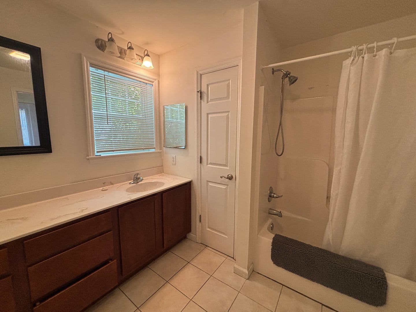 Philadelphia Apartment: 3426 Brandywine st