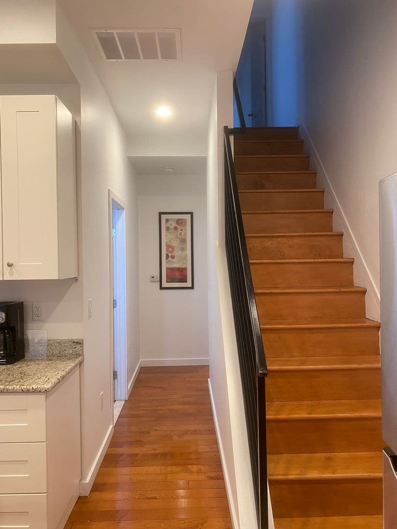 Philadelphia Apartment: 21 N 42nd st
