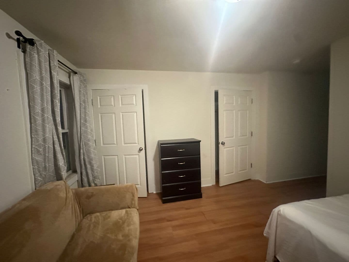 Philadelphia Apartment: 4306 Wallace
