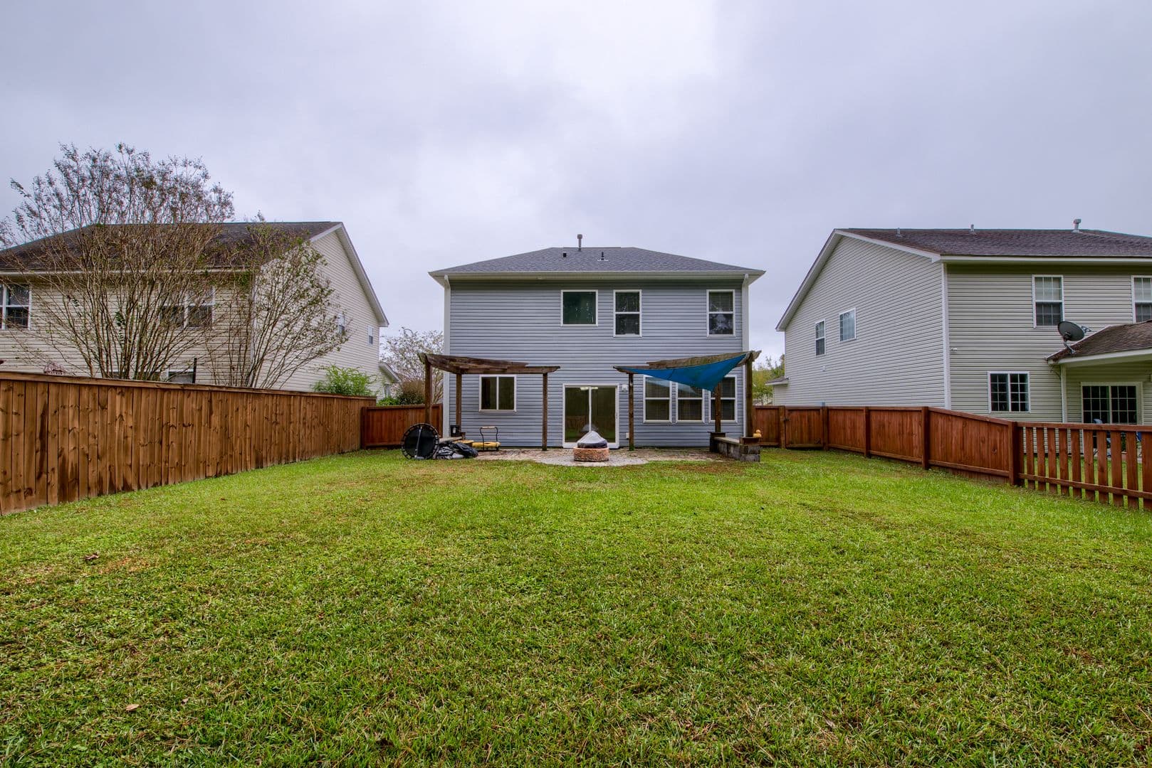 Moncks Corner House: 208 Woodbrook Way