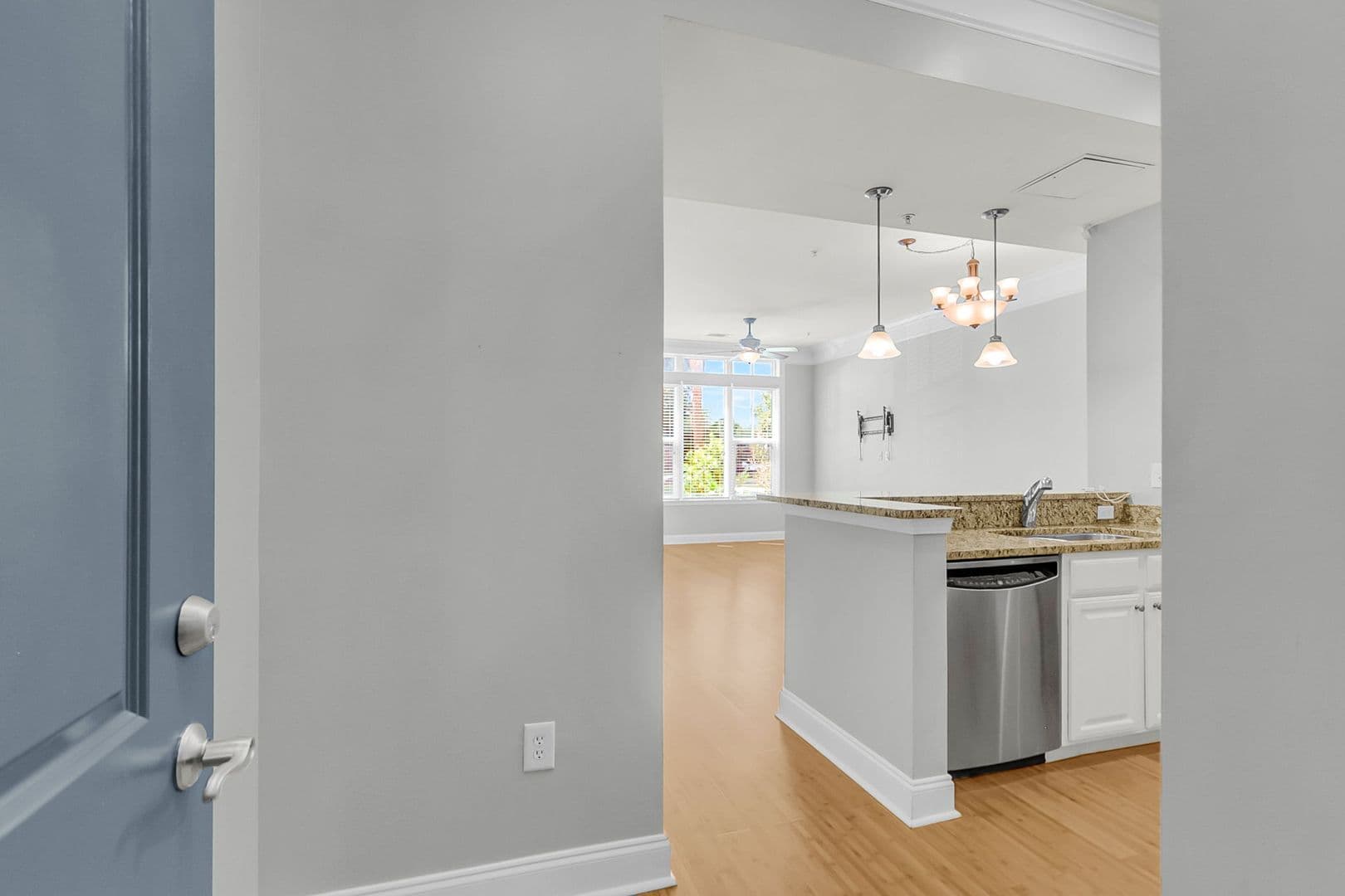 Daniel Island House: 200 River Landing Drive