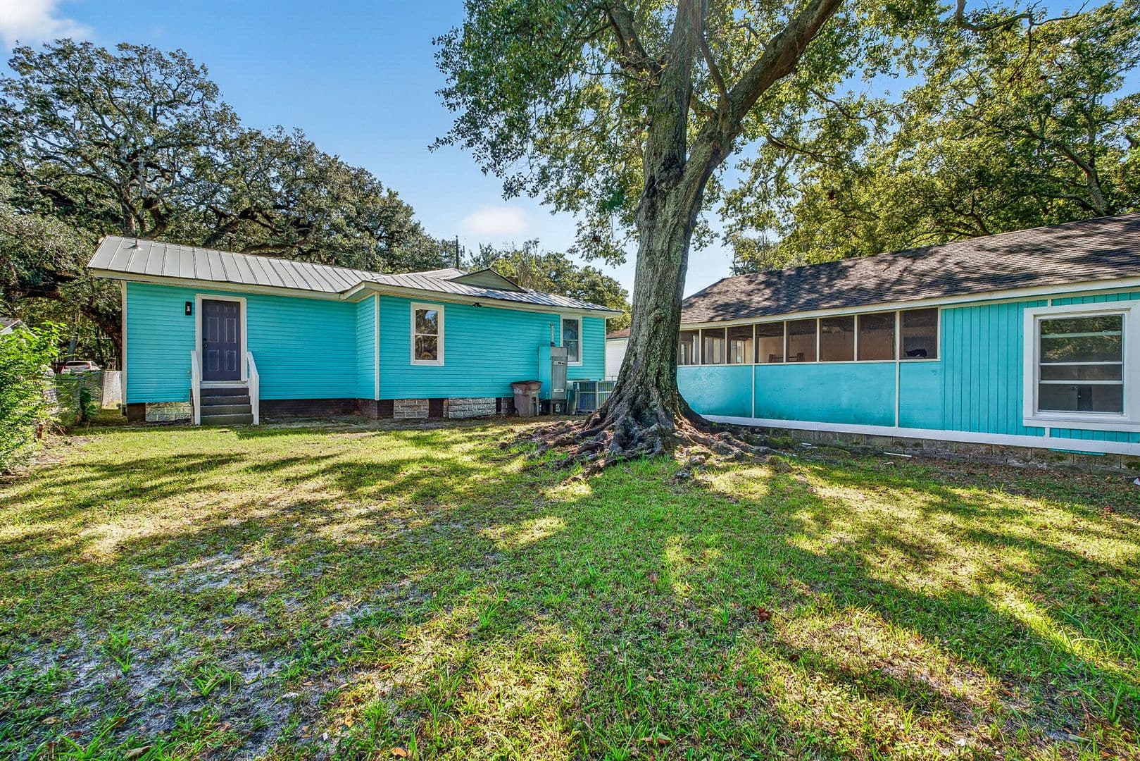 North Charleston House: 2660 Olympia Ave