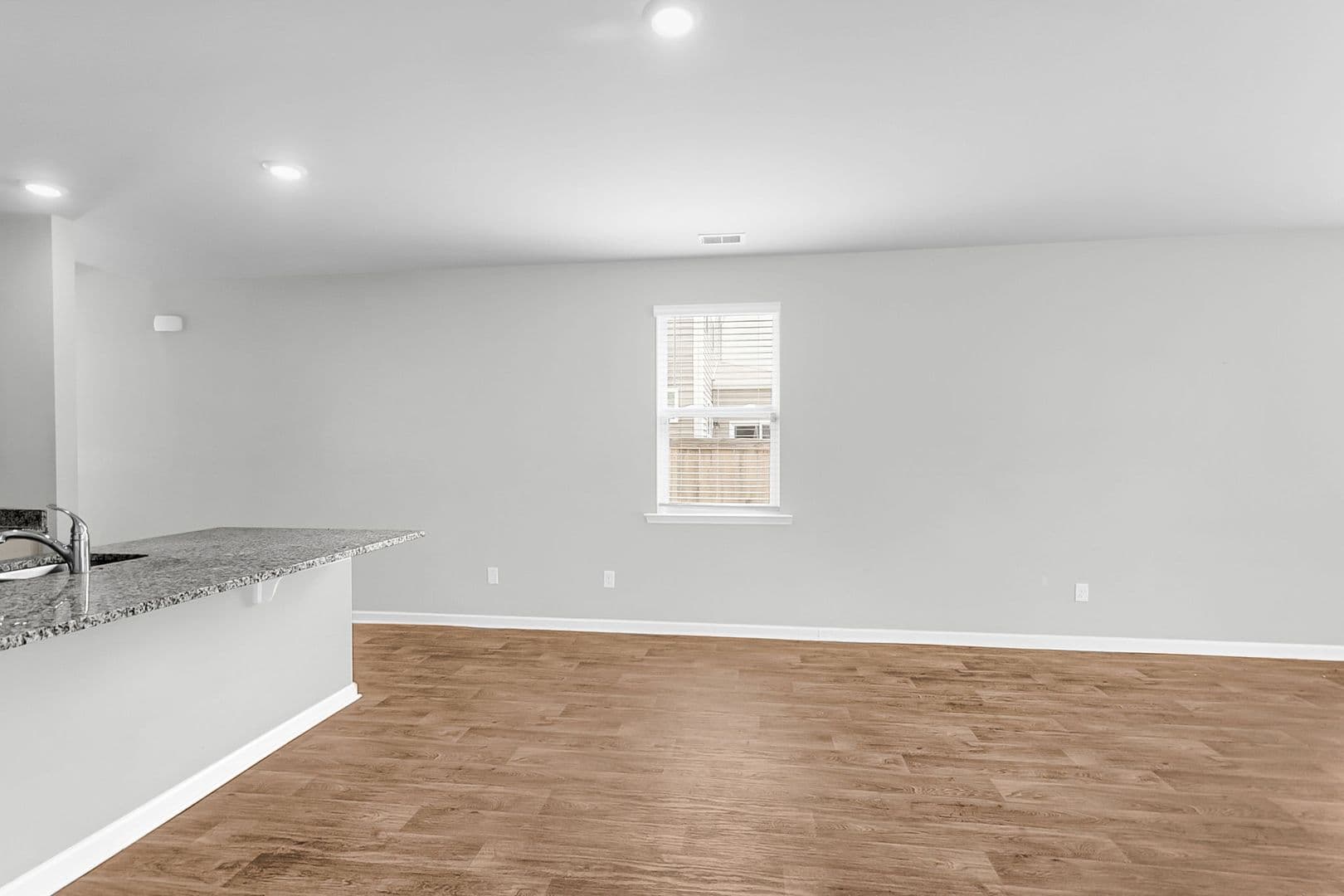 Summerville House: 325 Black Birch Dr